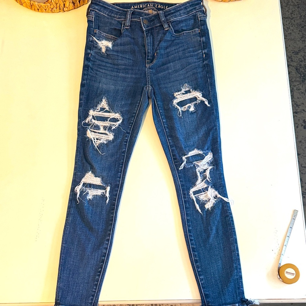 Women’s American Eagle jeans